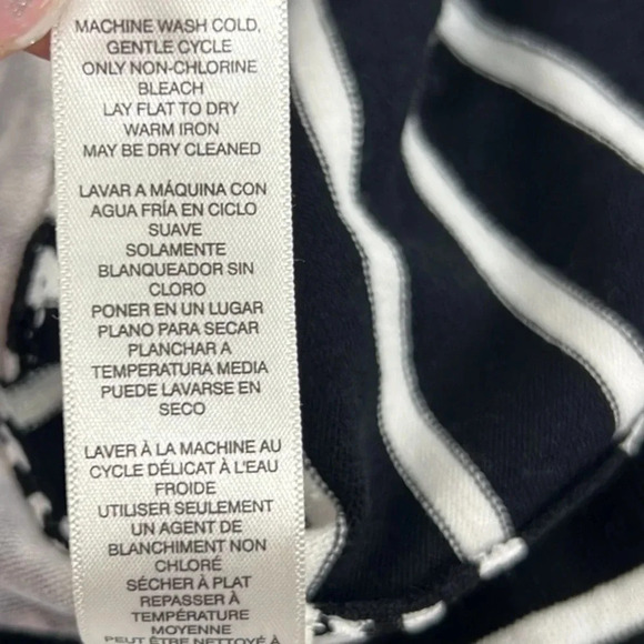 Chico’s New Graphic Leopard Boat-Neck Pullover Sweater - Picture 5 of 5